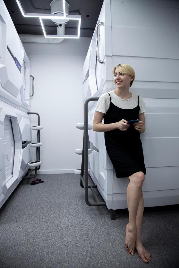 Av-1 Capsule Hotel Κίεβο Εξωτερικό φωτογραφία