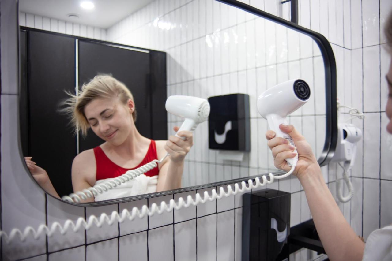 Av-1 Capsule Hotel Κίεβο Εξωτερικό φωτογραφία