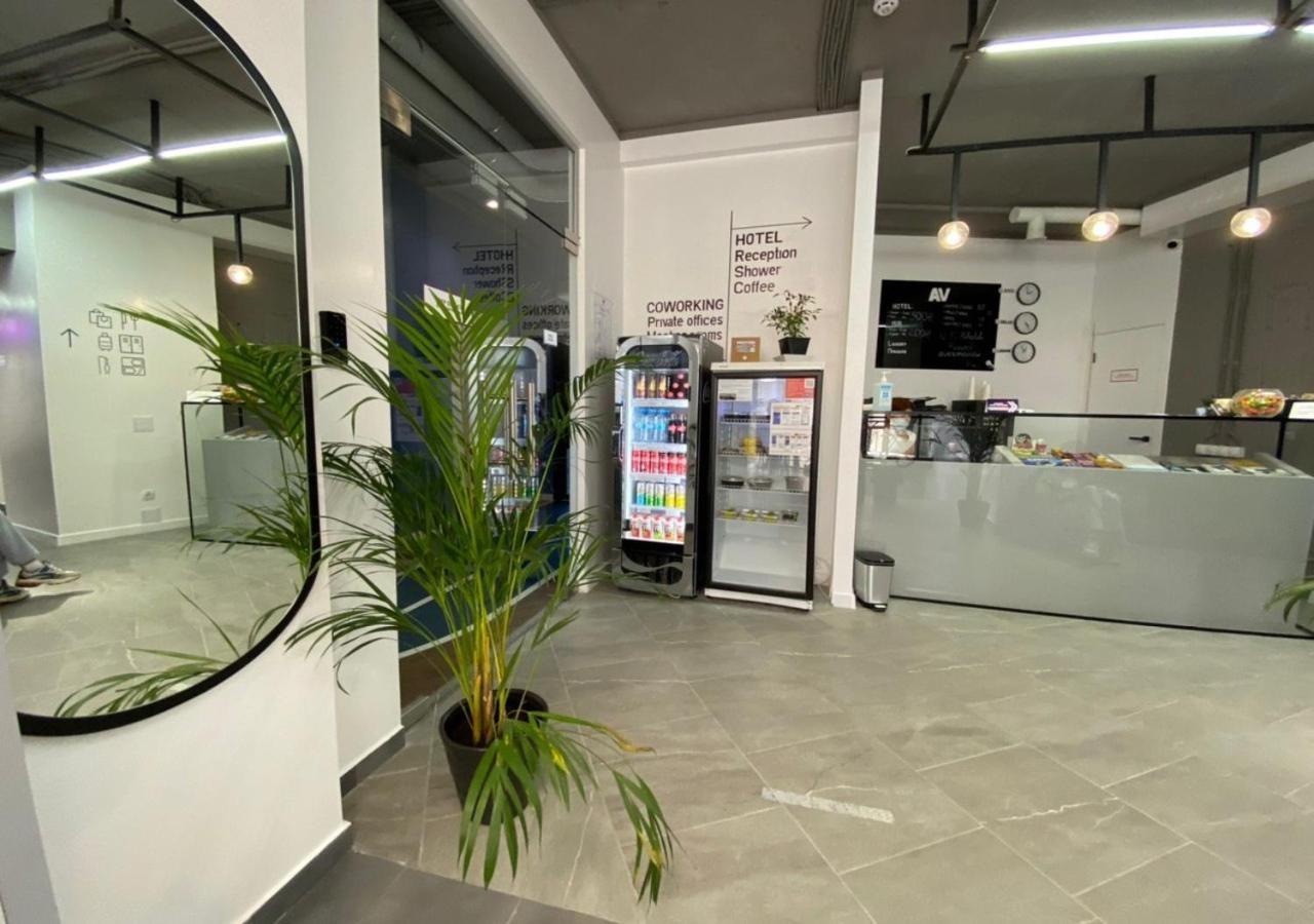 Av-1 Capsule Hotel Κίεβο Εξωτερικό φωτογραφία