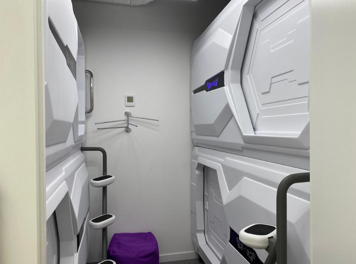 Av-1 Capsule Hotel Κίεβο Εξωτερικό φωτογραφία