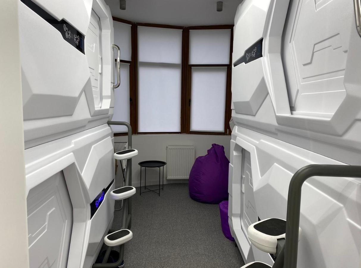 Av-1 Capsule Hotel Κίεβο Εξωτερικό φωτογραφία