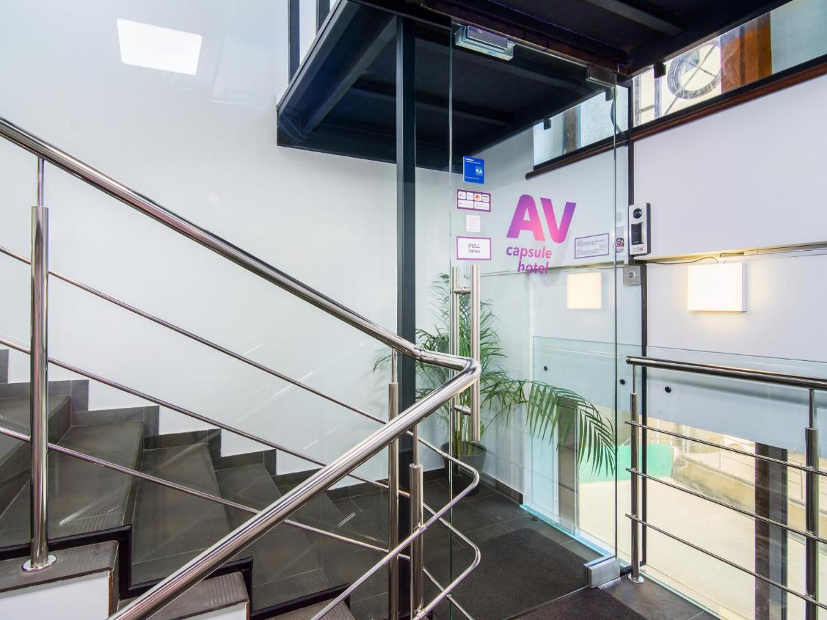 Av-1 Capsule Hotel Κίεβο Εξωτερικό φωτογραφία