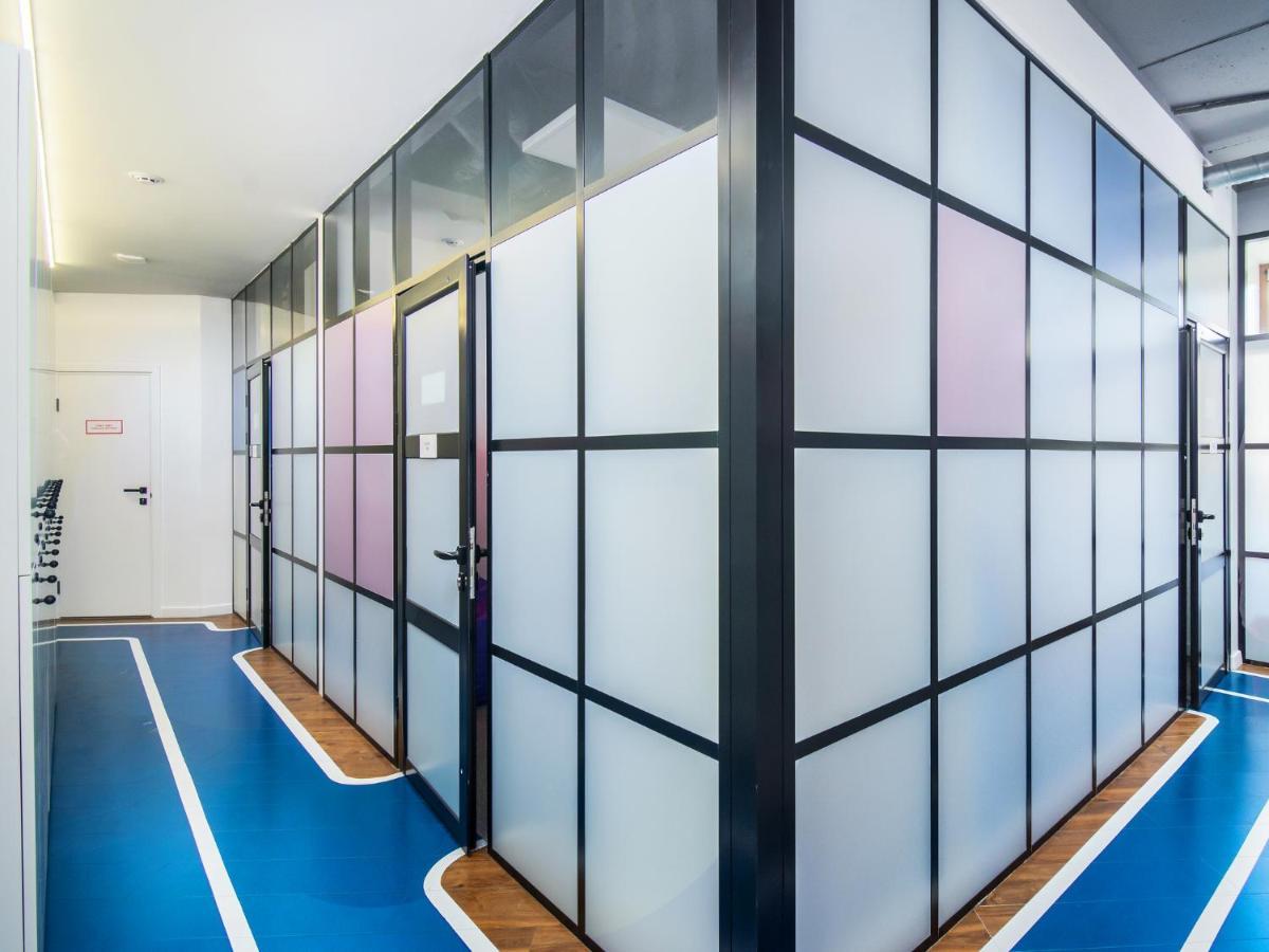 Av-1 Capsule Hotel Κίεβο Εξωτερικό φωτογραφία